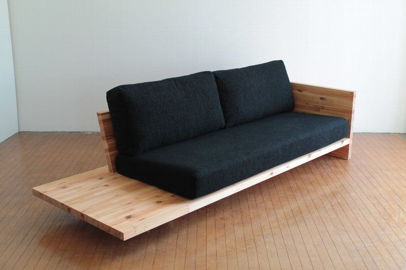 Такие диванчики особенно нравятся японцам