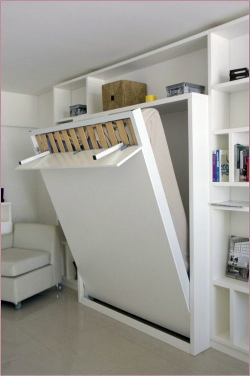 Кровать-шкаф в современной гостиной